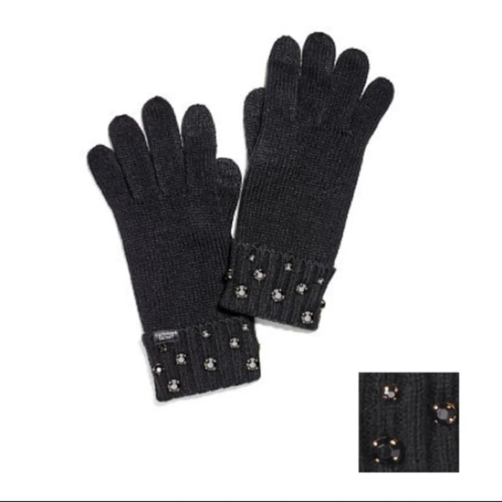 Victoria’s Secret Accessories Luxe Gem Gloves